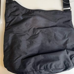 Baggallini travel bag.